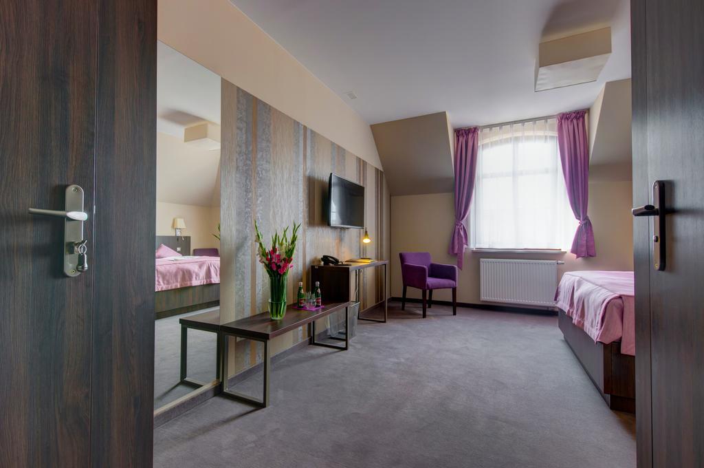 Hotel Figa Plewiska Room photo